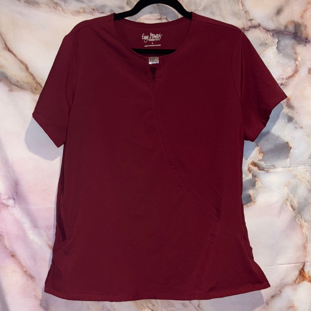 Cutout Scrub Top. FINAL $‼️